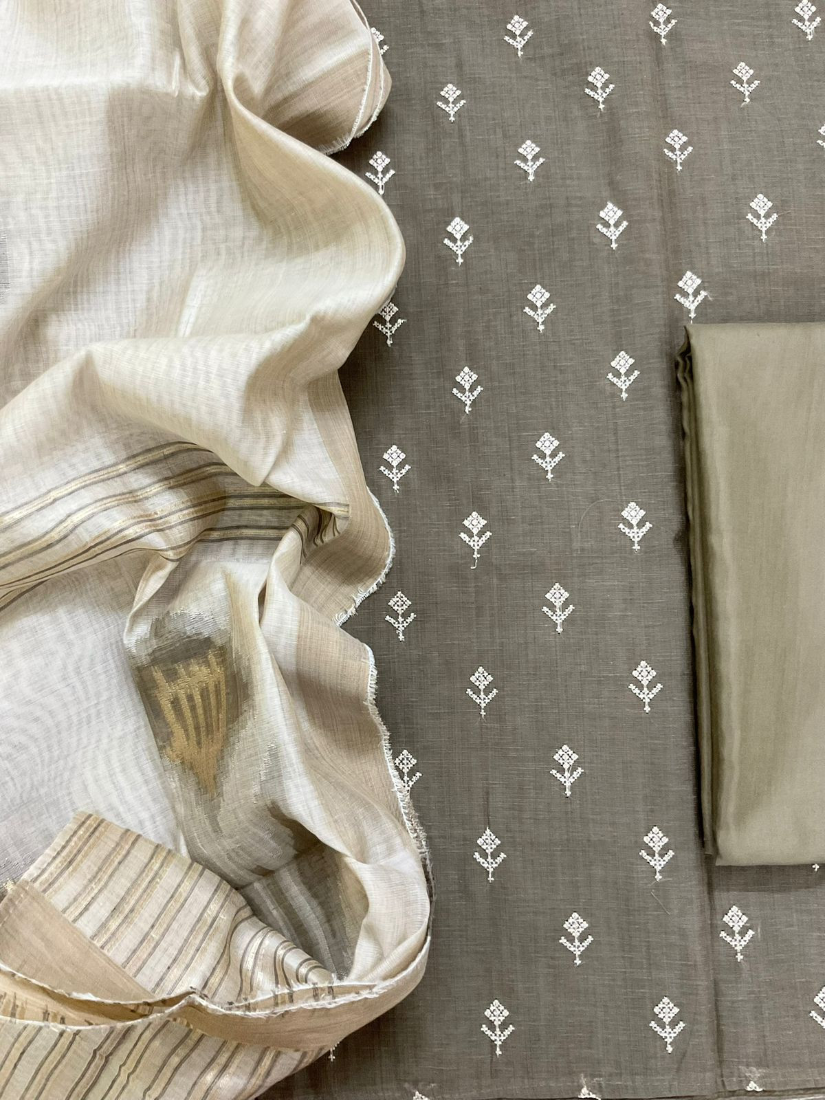 Soft Tissue Slub Cotton Jamdani Weaved Embroidered Suit - Beigish Grey