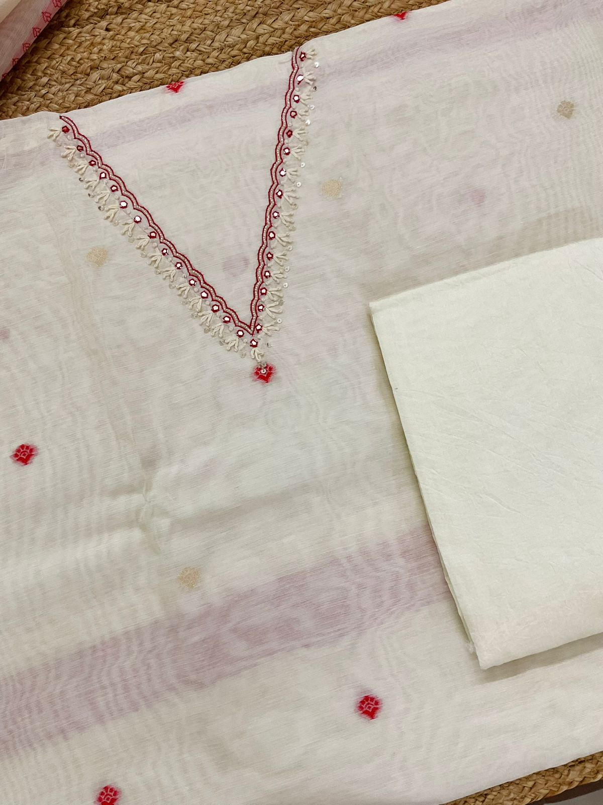 Soft Kora Chanderi Jamdani Weaved Embroidered Suit - Cream