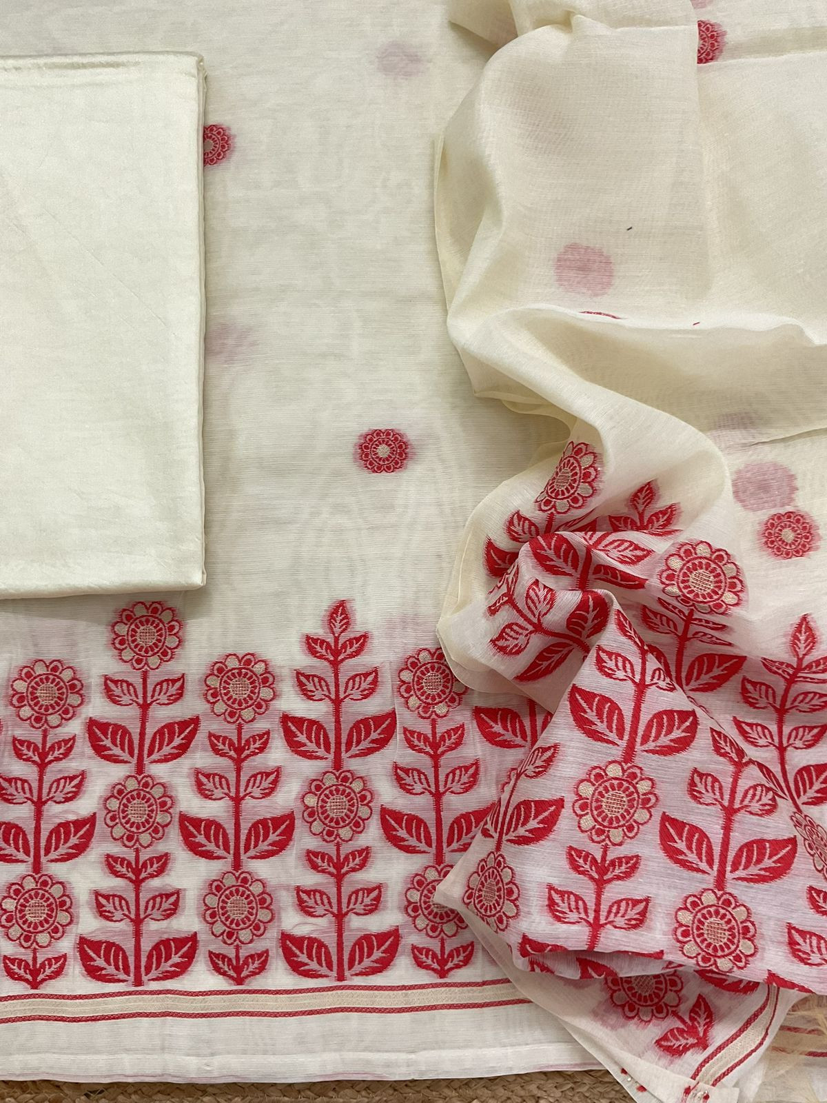 Soft Kora Chanderi Jamdani Weaved Embroidered Suit - Cream