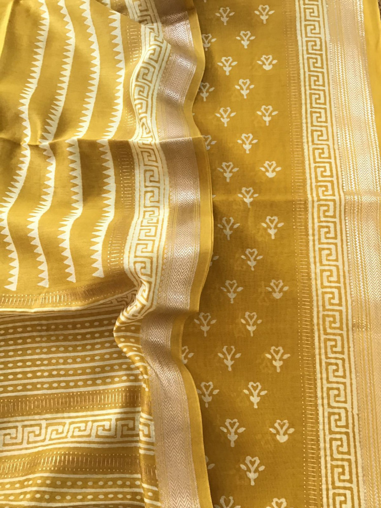 Image of Pure Maheshwari Silk Printed Suit - Yellow