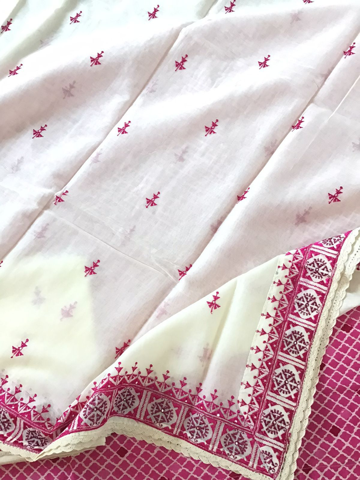 Pure Muslin Silk Banarasi Weaved Suit - Pink