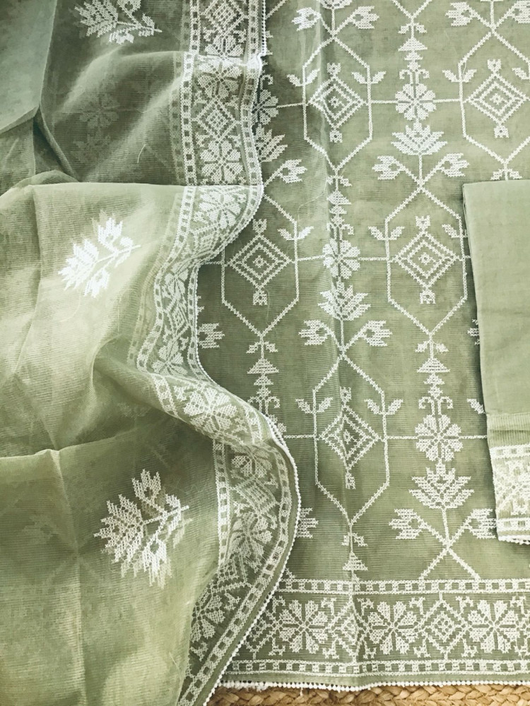 Image of Soft Supernet Embroidered Suit - Green