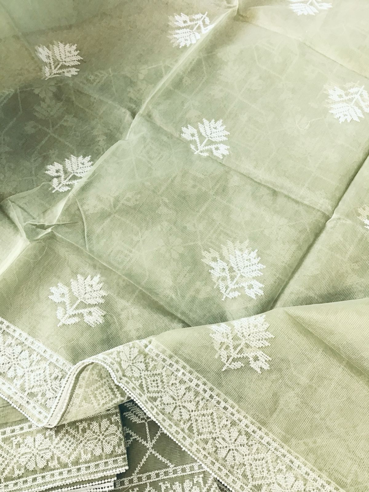 Soft Supernet Embroidered Suit - Green