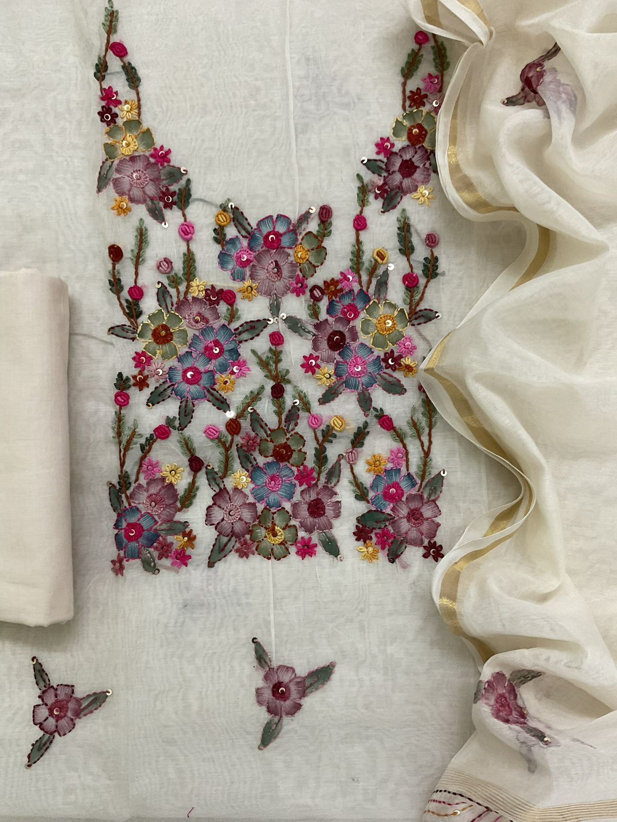 Soft Chanderi Brush Painted Embroidered Suit - Off White