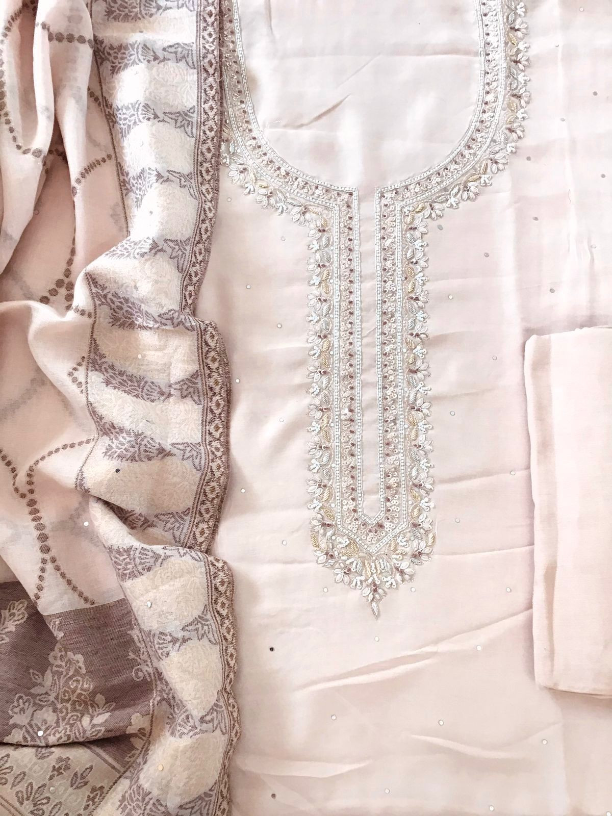 Pure Muslin Embroidered Jamdani Weaved Suit - Beigish Peach