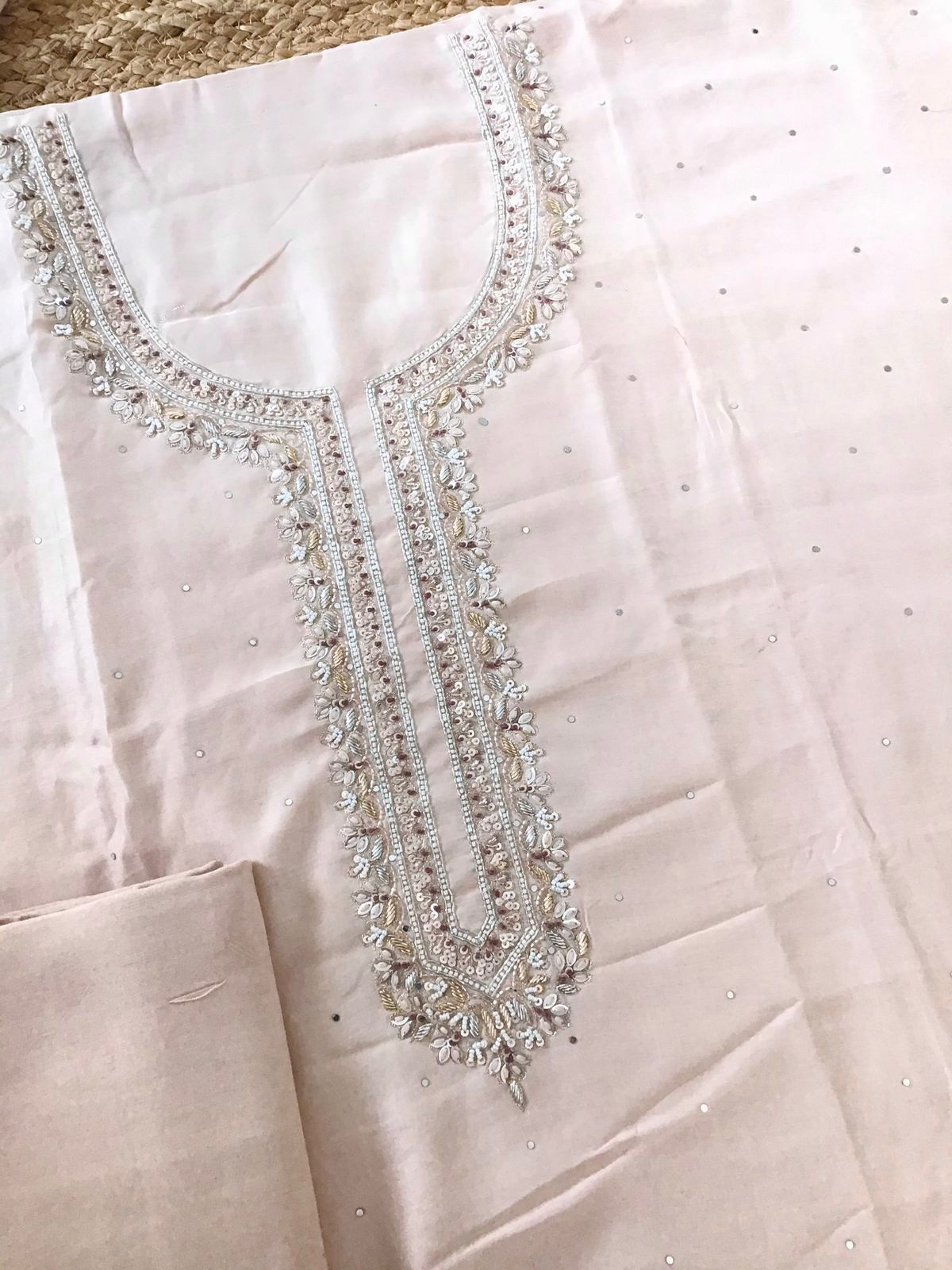 Pure Muslin Embroidered Jamdani Weaved Suit - Beigish Peach