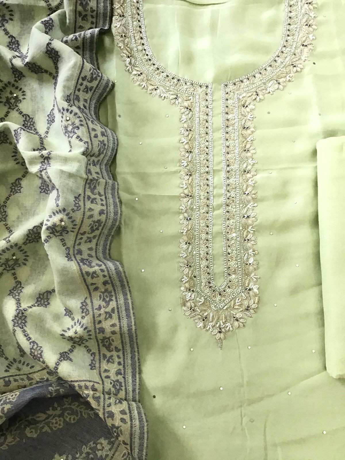 Pure Muslin Embroidered Jamdani Weaved Suit - Green