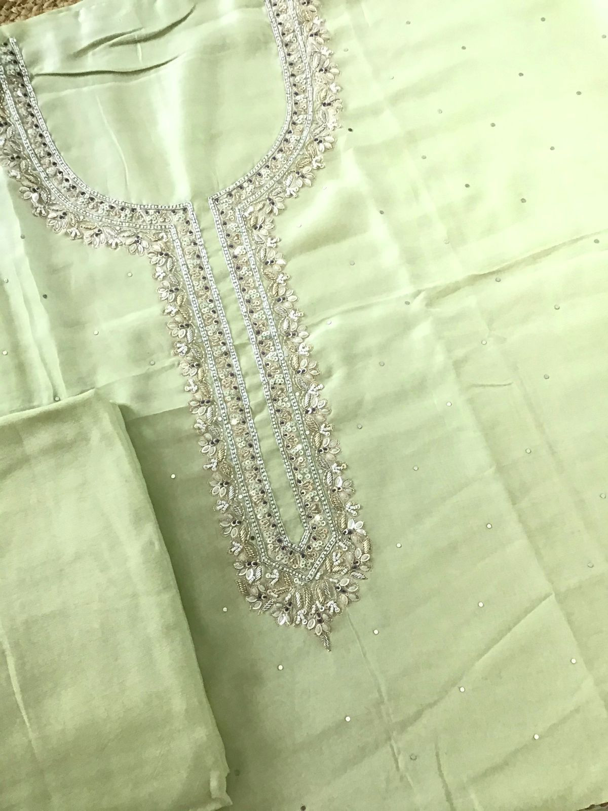 Pure Muslin Embroidered Jamdani Weaved Suit - Green