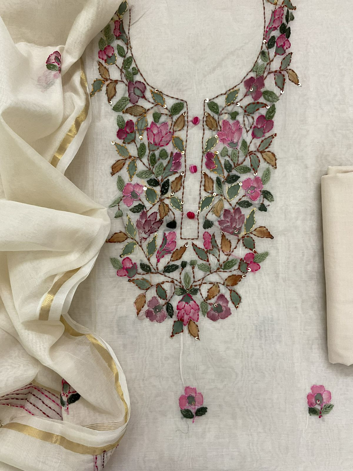 Soft Chanderi Brush Painted Embroidered Suit - Off White