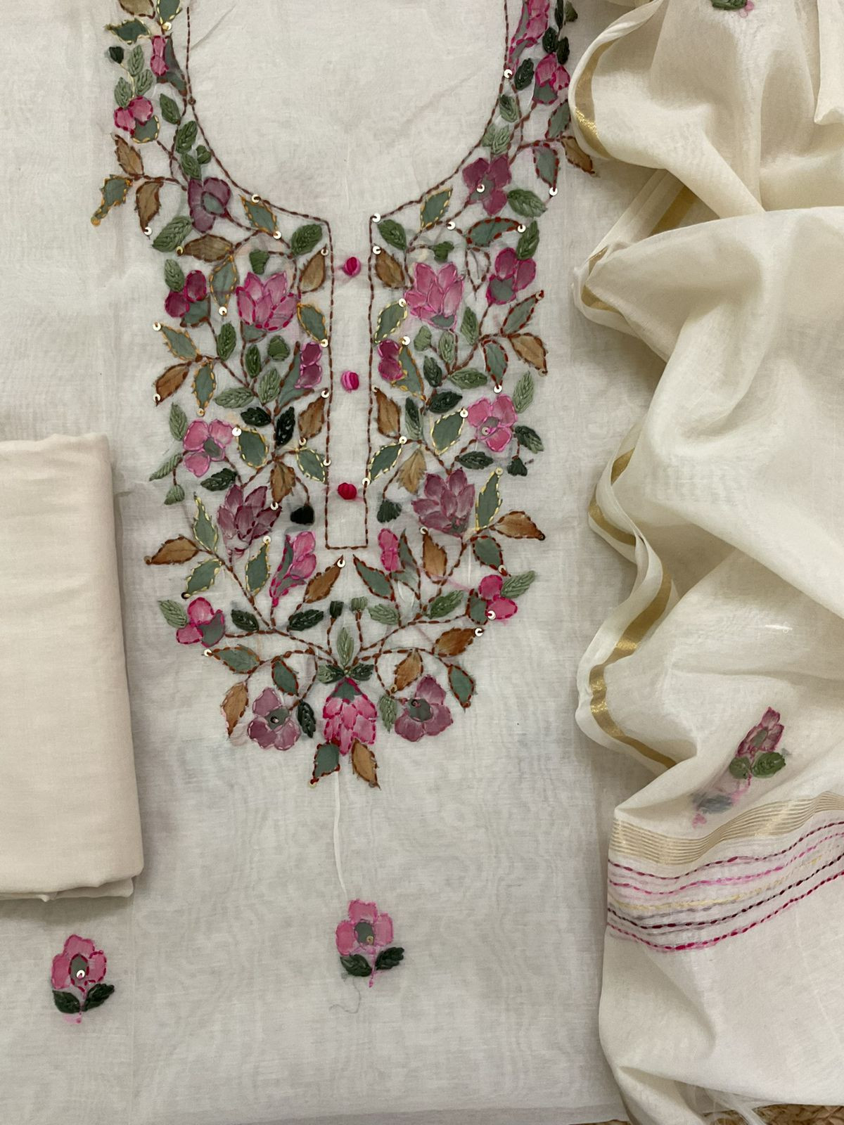 Soft Chanderi Brush Painted Embroidered Suit - Off White