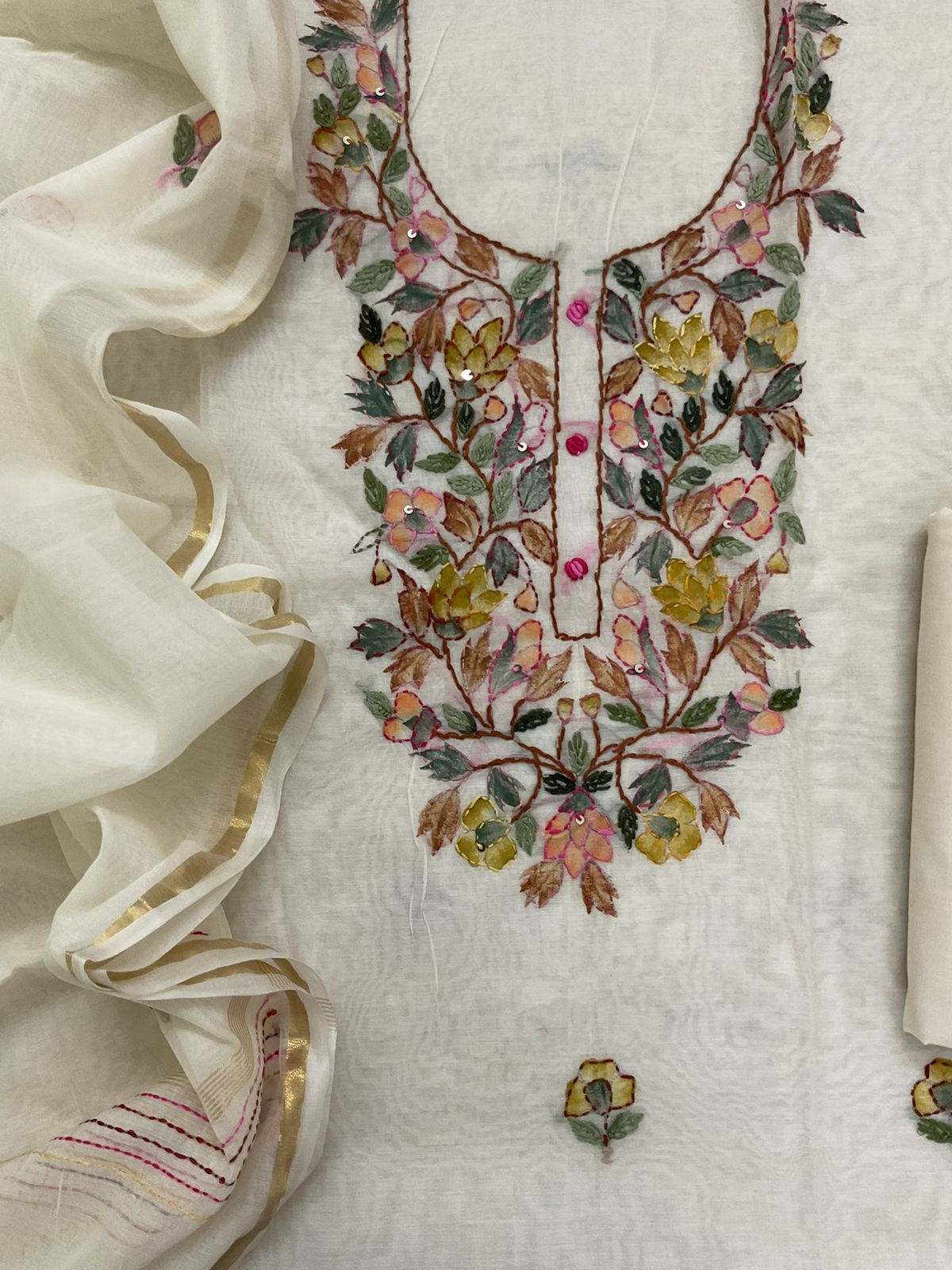 Soft Chanderi Brush Painted Embroidered Suit - Off White