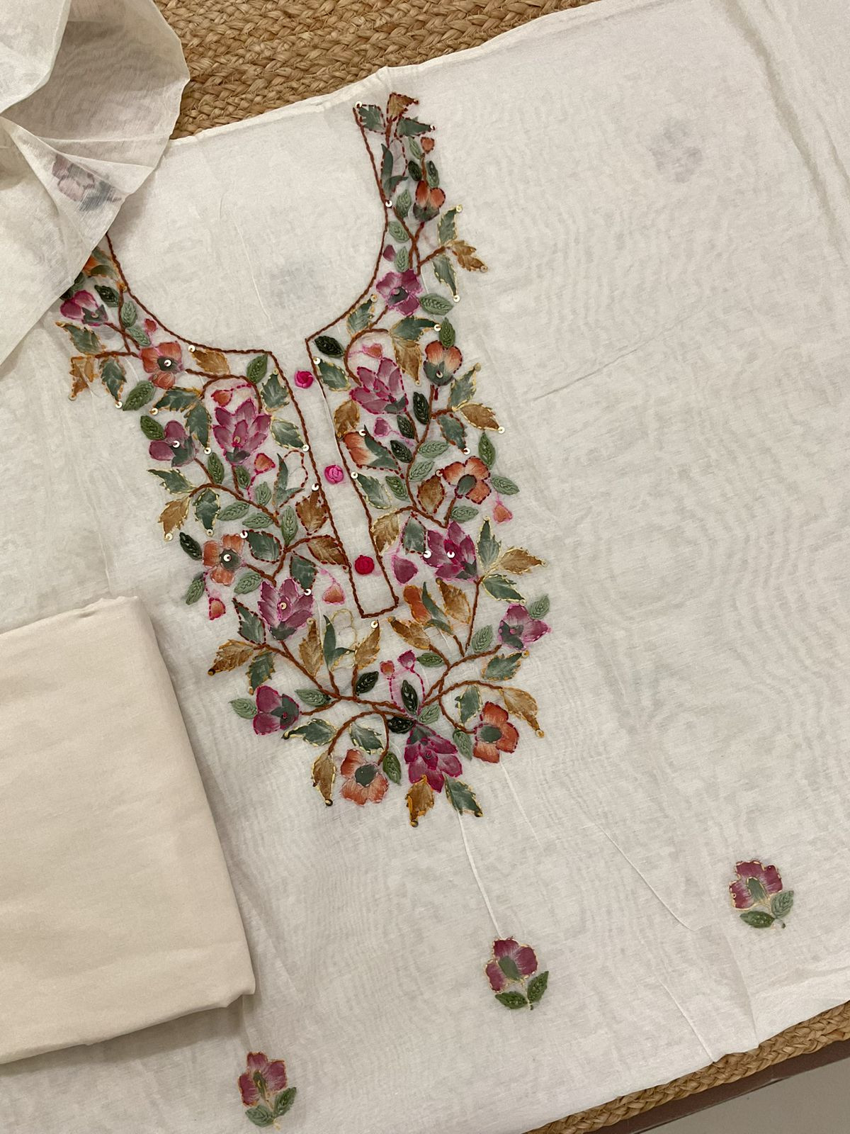Soft Chanderi Brush Painted Embroidered Suit - Off White