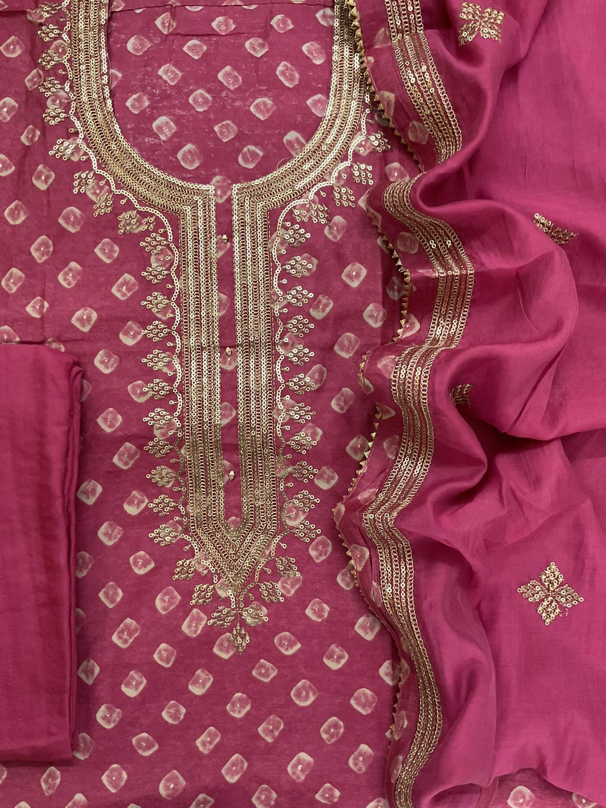 Soft Muslin Printed Embroidered Suit - Pink