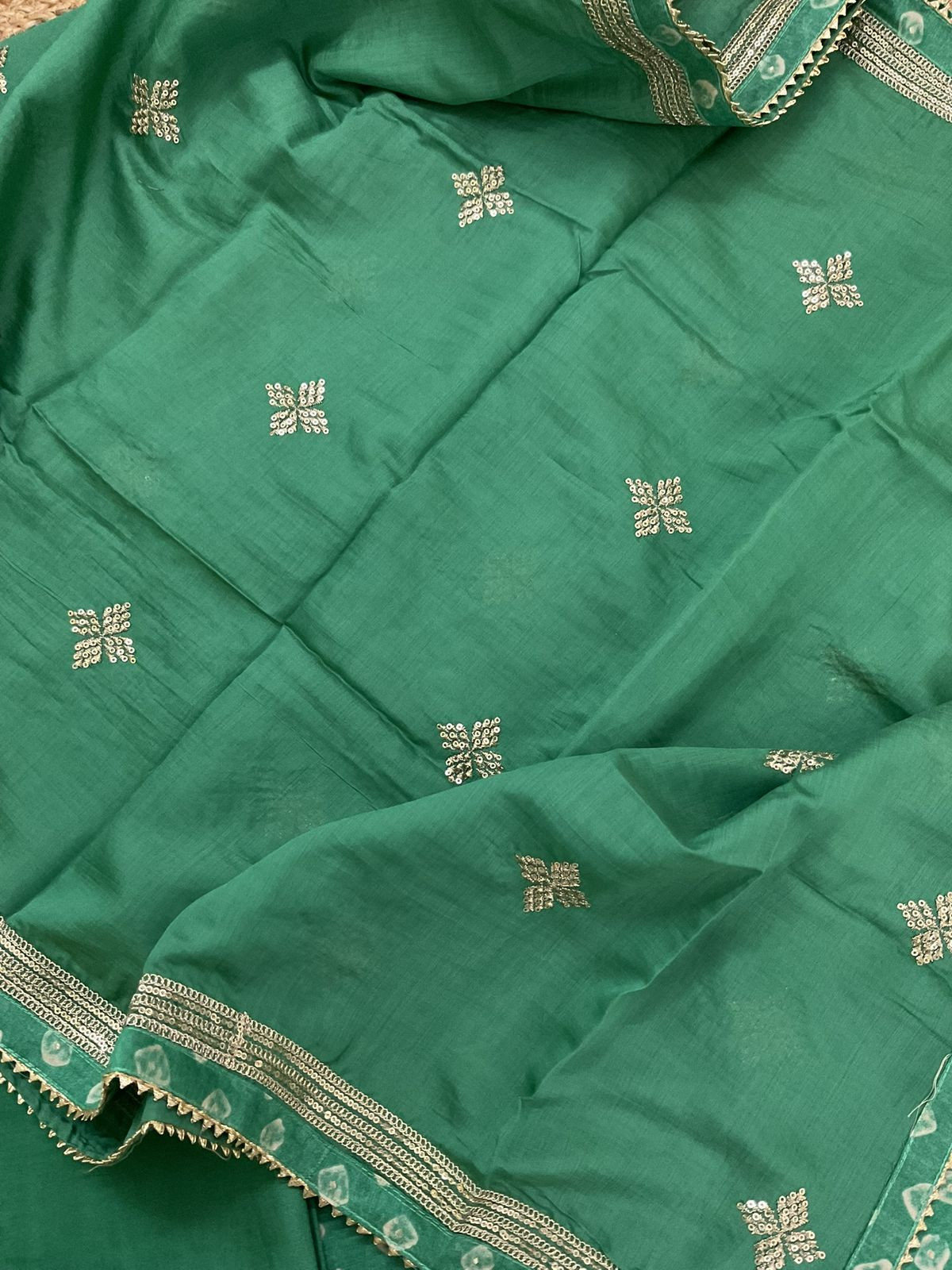 Soft Muslin Printed Embroidered Suit - Green