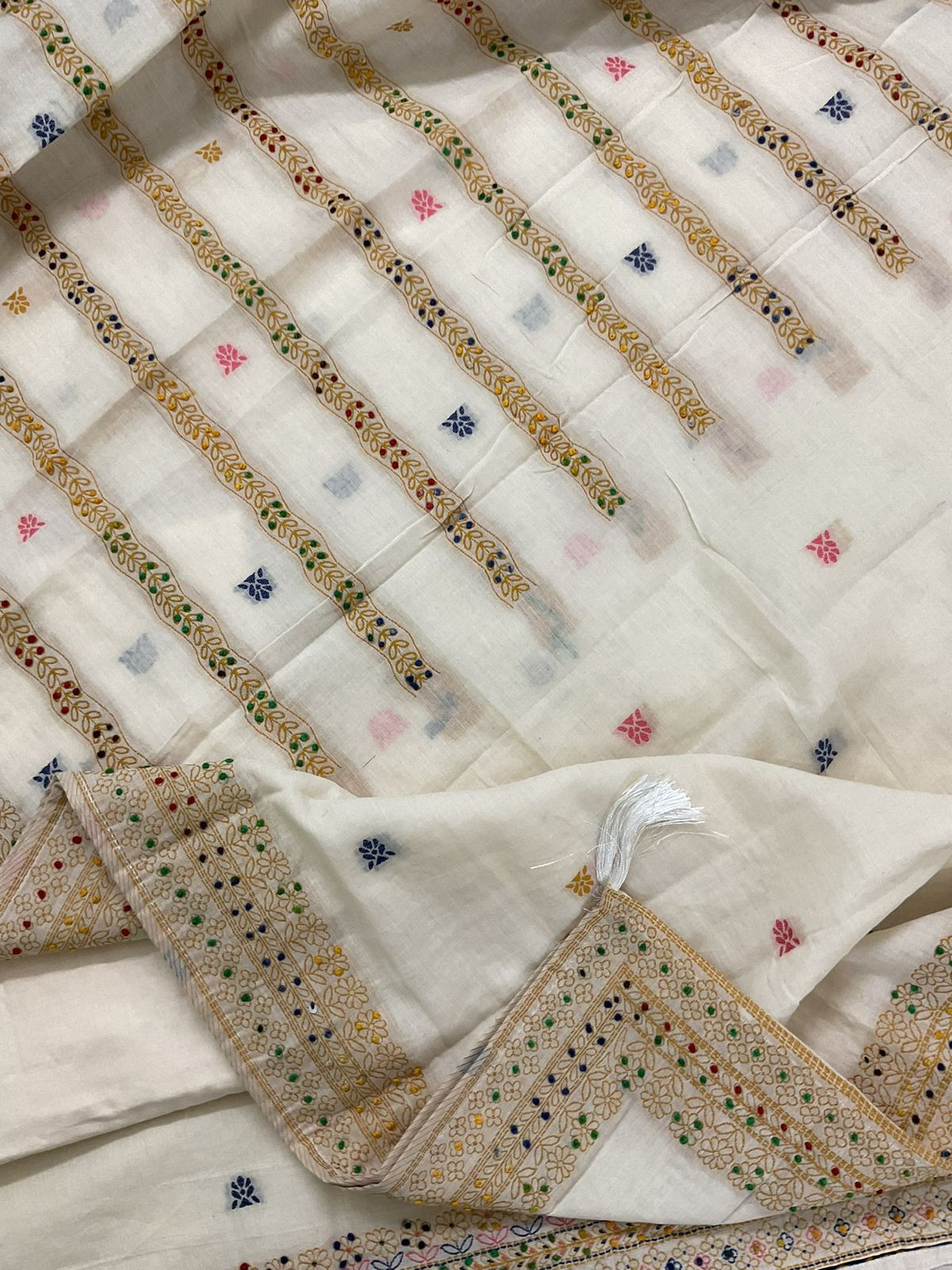 Pure Cotton Jamdani Weaved Embroidered Suit - Off White