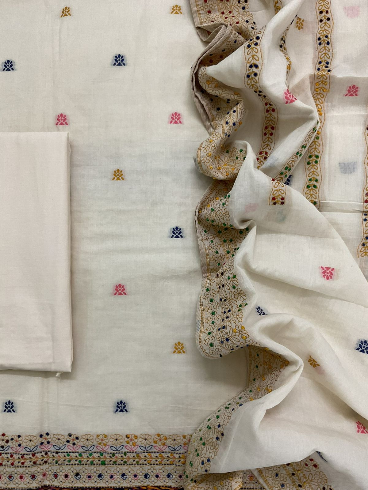 Pure Cotton Jamdani Weaved Embroidered Suit - Off White