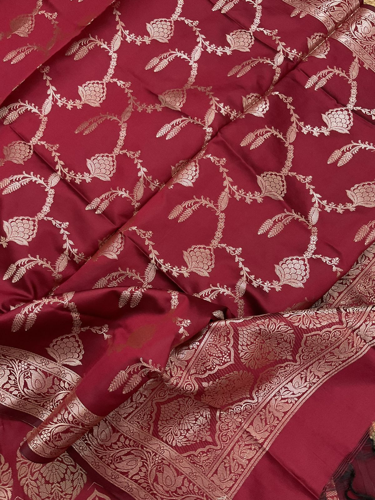 Soft Silk Banarasi Weaved Suit - Maroon