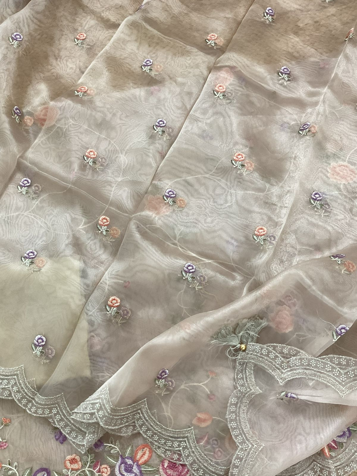 Soft Tissue Shimmer Silk Embroidered Suit - Cream