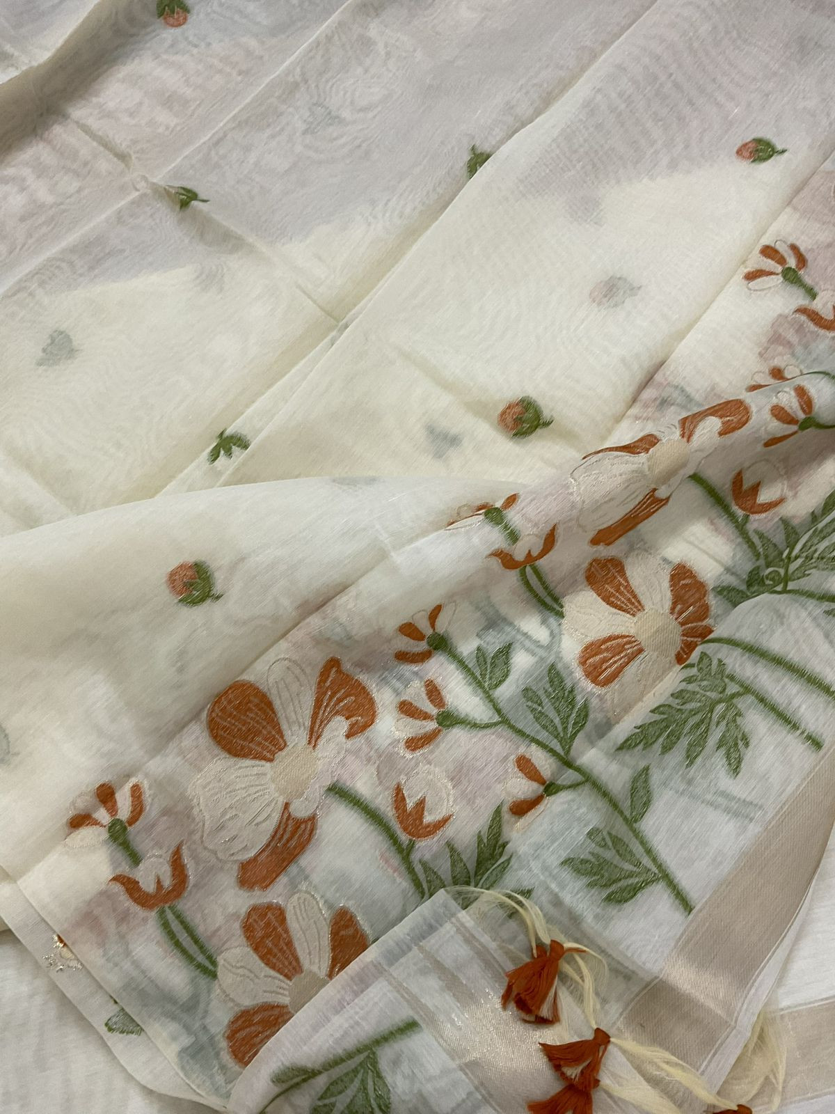 Soft Chanderi Jamdani Weaved Embroidered Suit - Cream