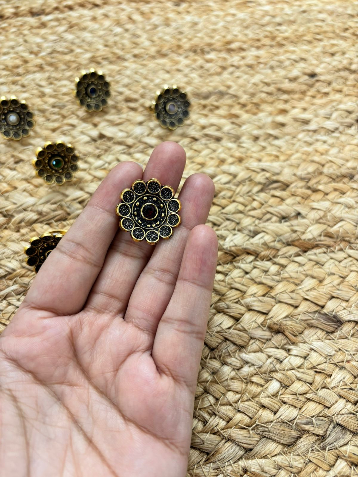 Metallic Oxidised Adjustable Gold Finger Ring - Maroon