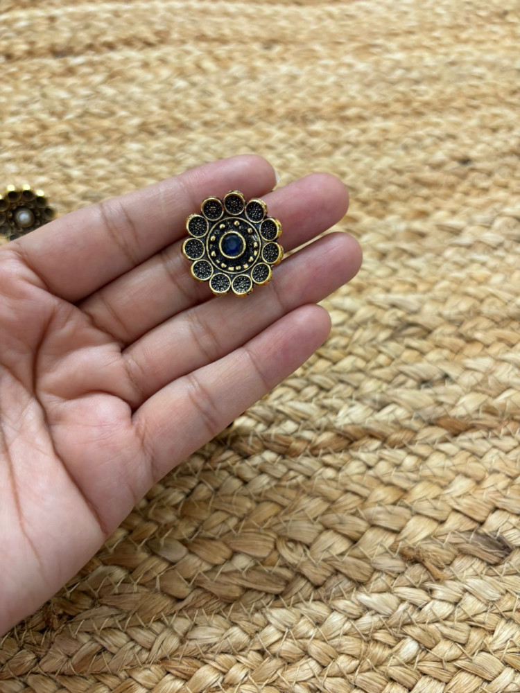 Image of Metallic Oxidised Adjustable Gold Finger Ring - Blue