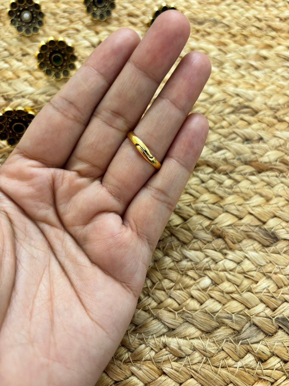 Metallic Oxidised Adjustable Gold Finger Ring - Pearl