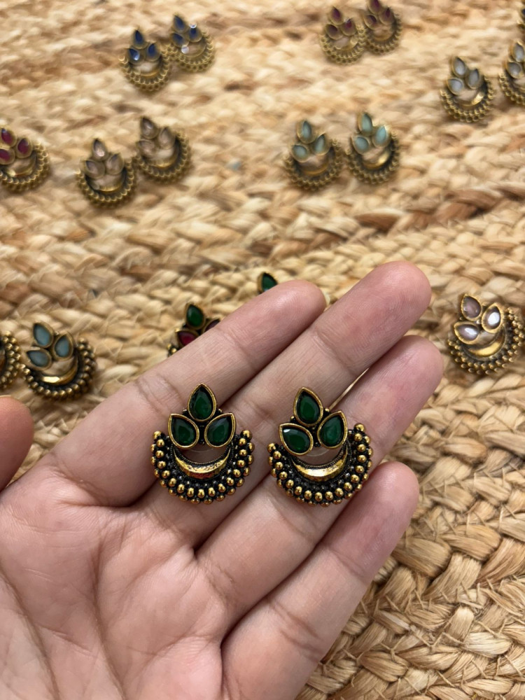 Image of Metallic Oxidised Gold Earrings - Green