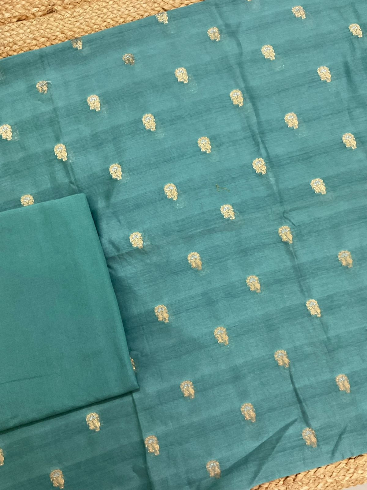 Pure Mul Chanderi Banarasi Weaved Embroidered Suit - Green
