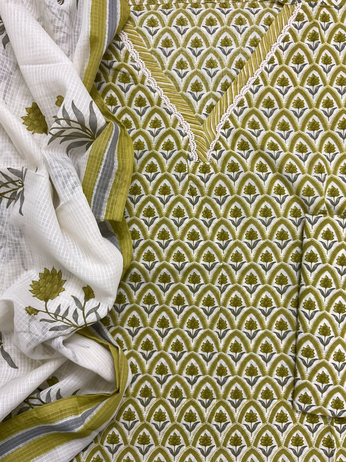 Pure Cotton Printed Embroidered Suit - Green