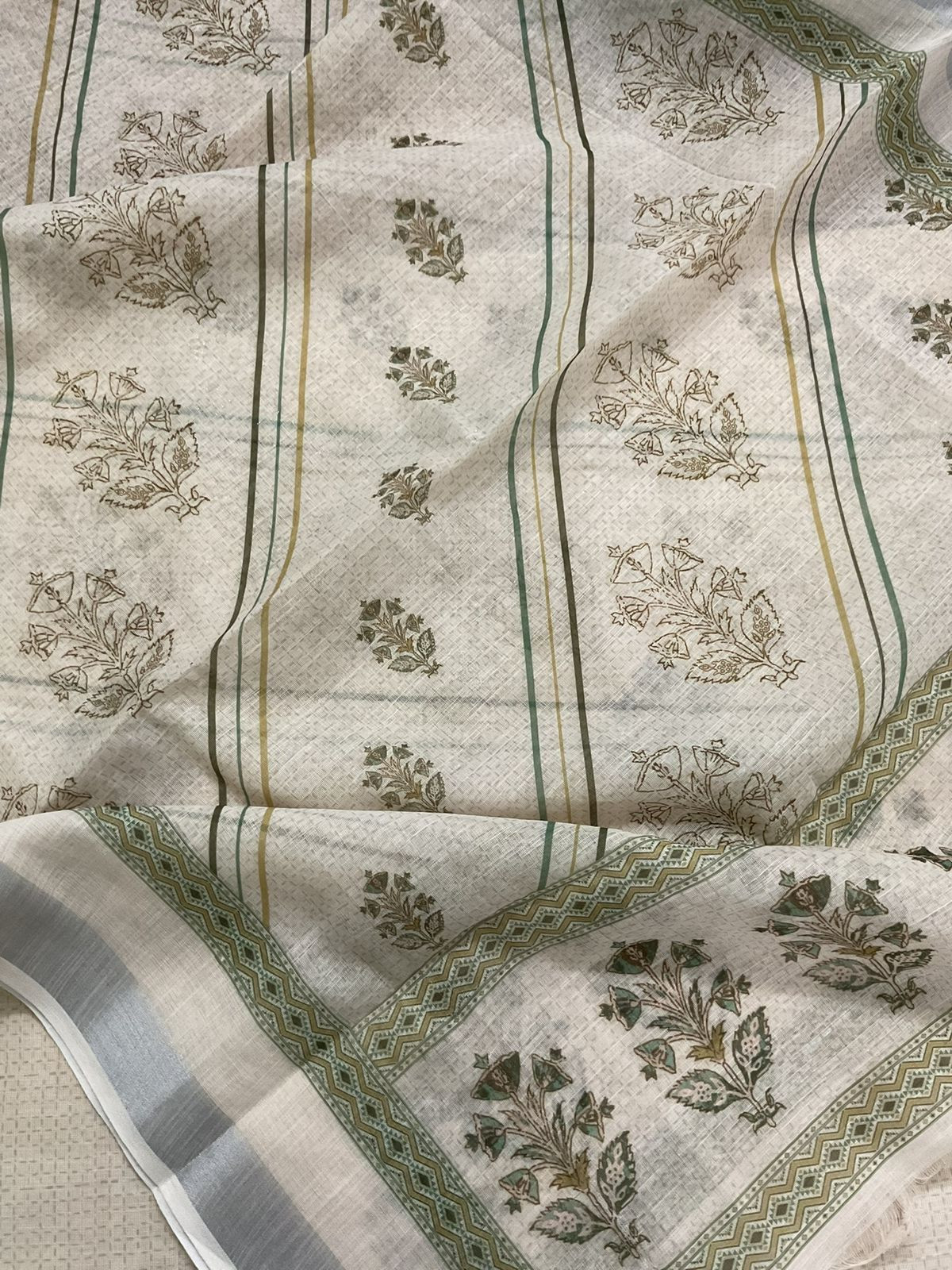 Soft Linen Jute Cotton Printed Embroidered Suit - Cream