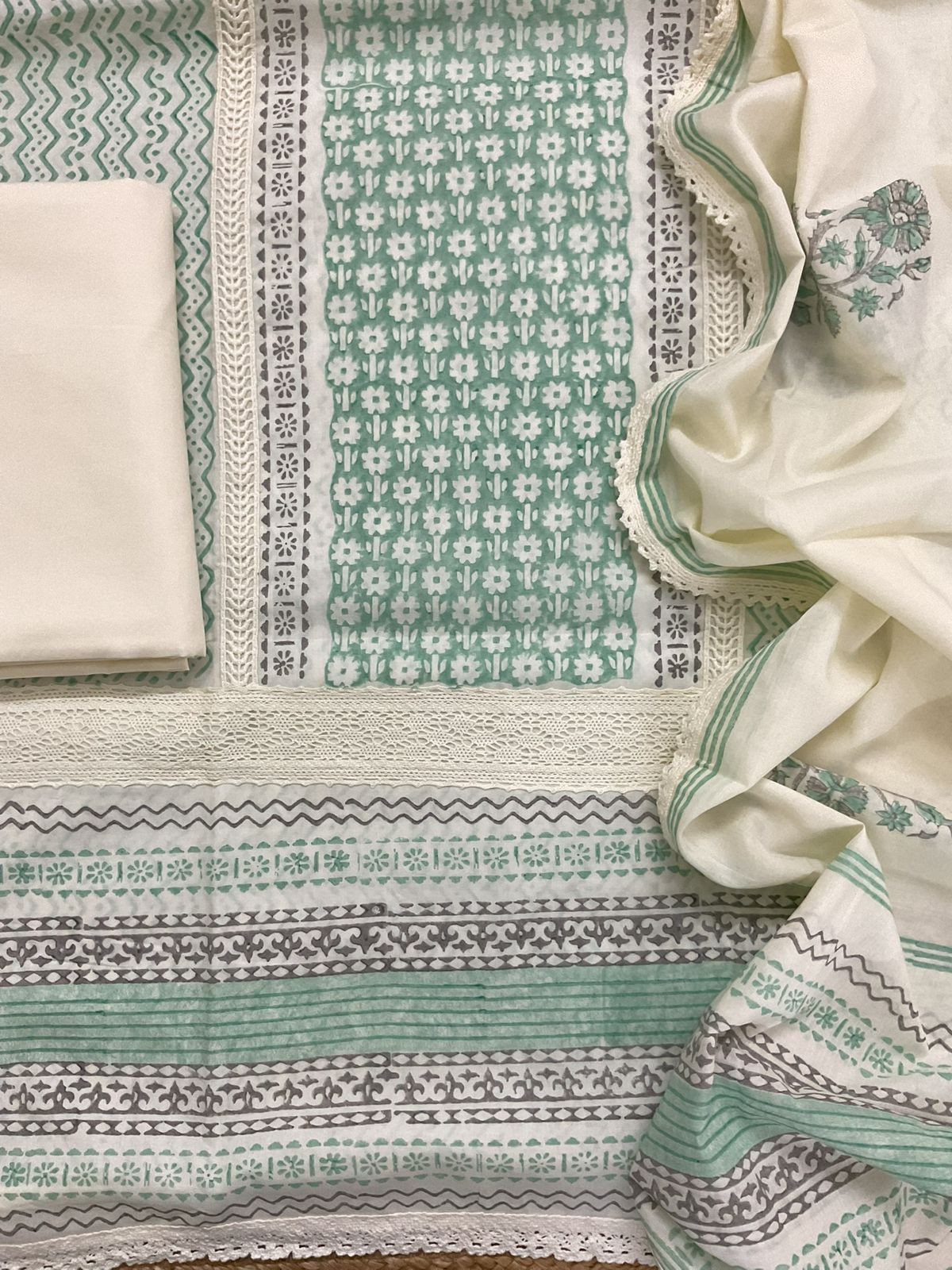 Pure Mul Cotton Printed Embroidered Suit - Green