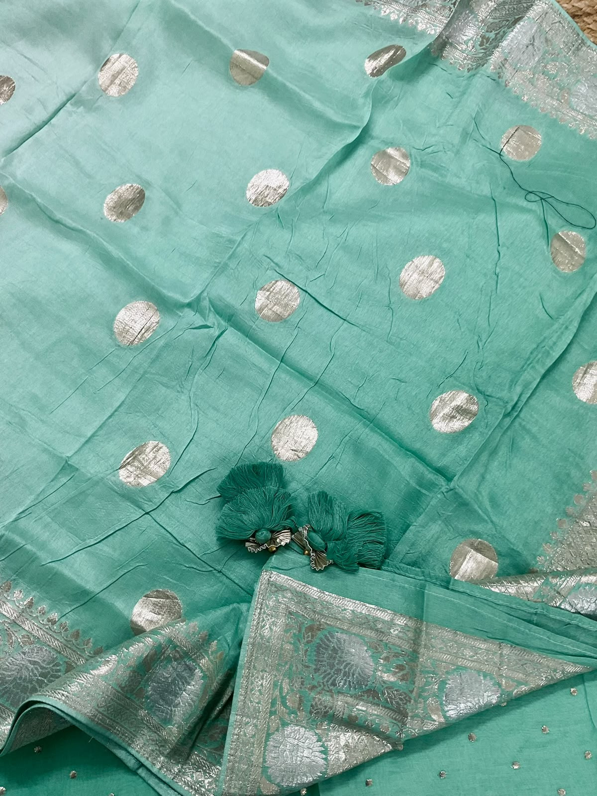 Pure Mul Chanderi Banarasi Weaved Embroidered Suit - Sea Green