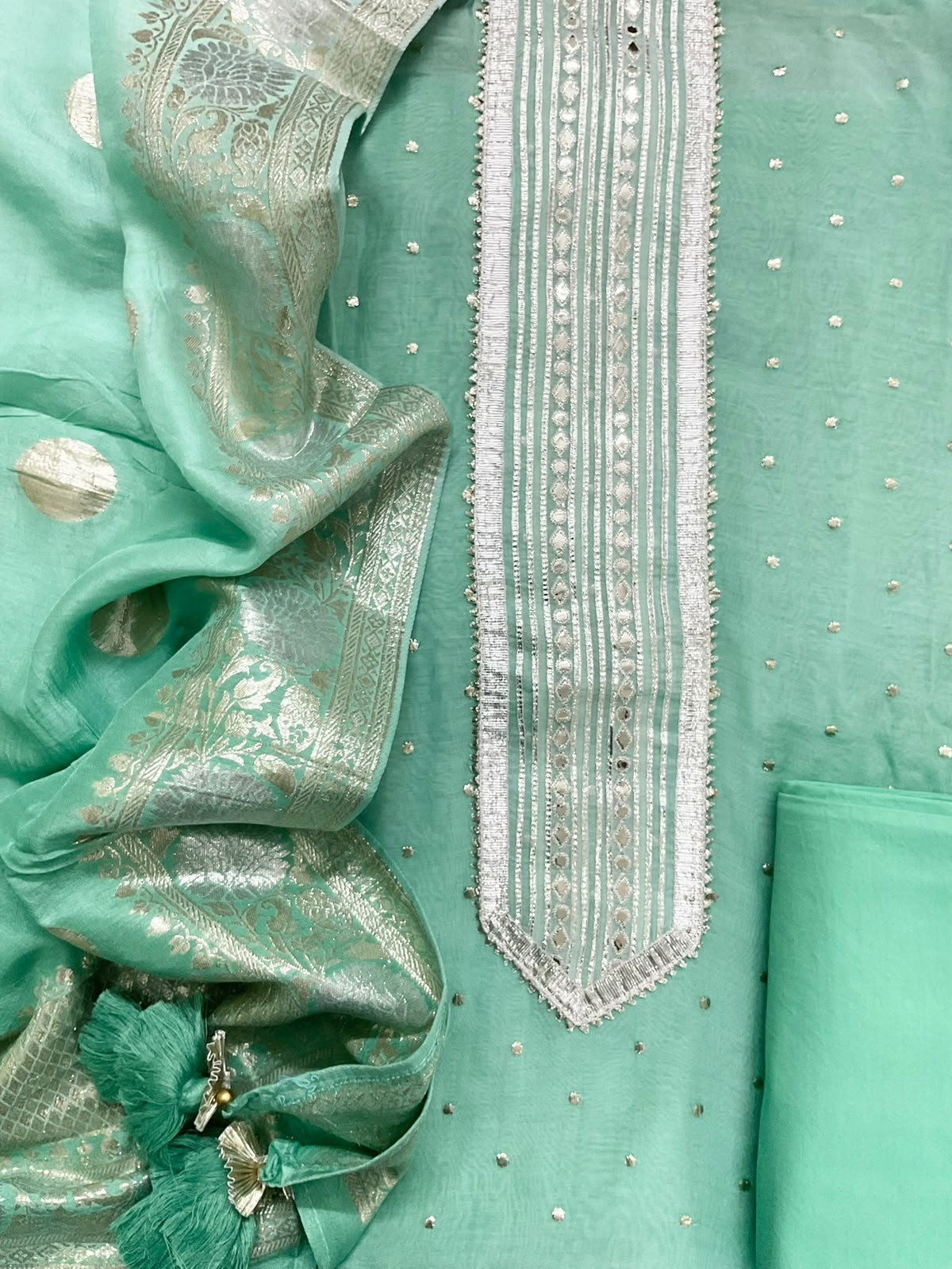 Pure Mul Chanderi Banarasi Weaved Embroidered Suit - Sea Green