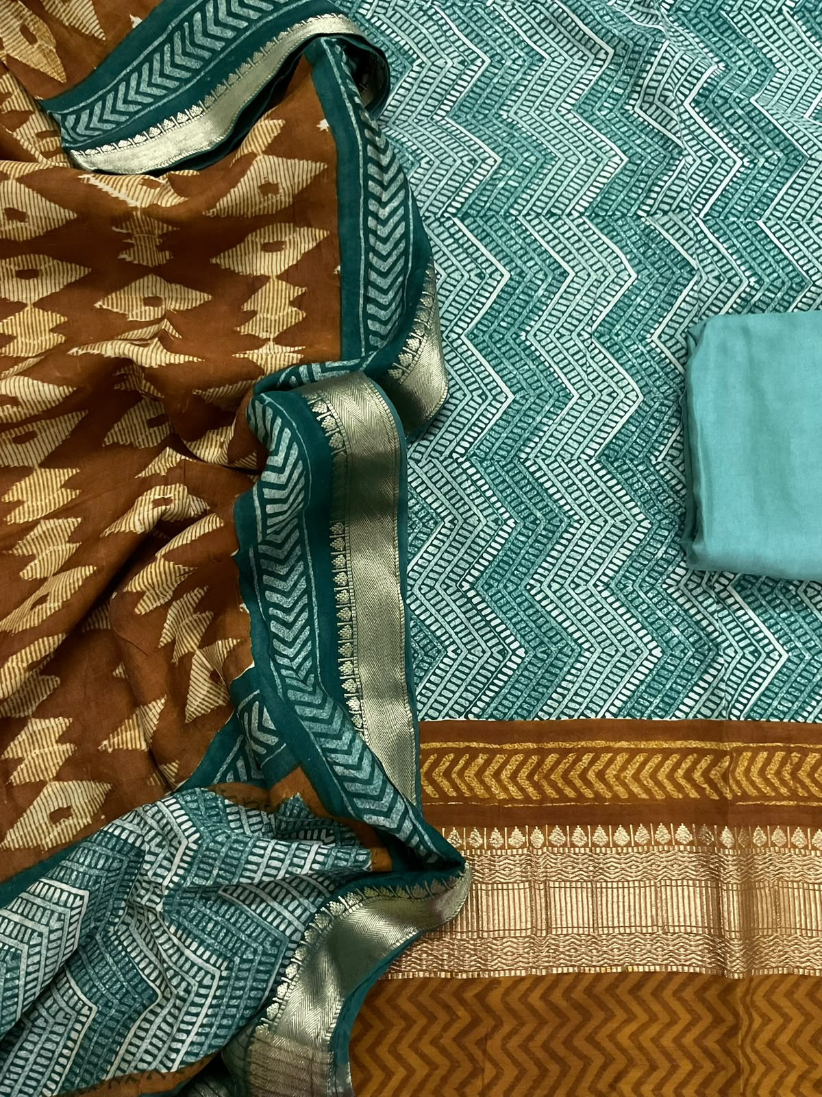 Pure Muslin Printed Banarasi Weaved Suit - Green
