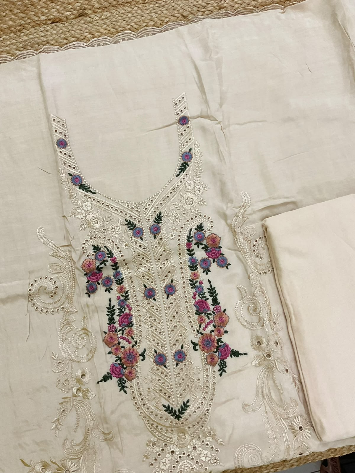 Pure Muslin Printed Embroidered Suit - Cream