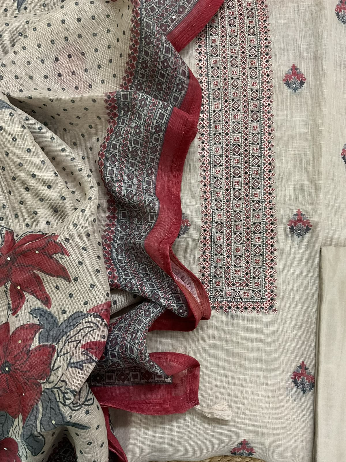 Soft Tissue Slub Cotton Printed Embroidered Suit - Cream