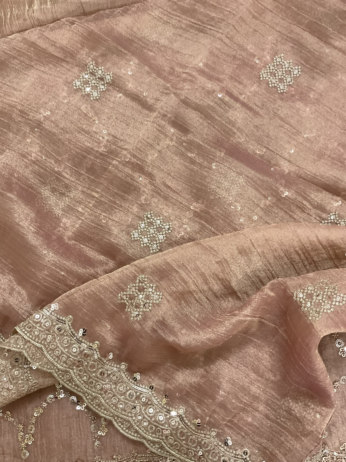 Soft Crushed Tissue Embroidered Suit - Peach