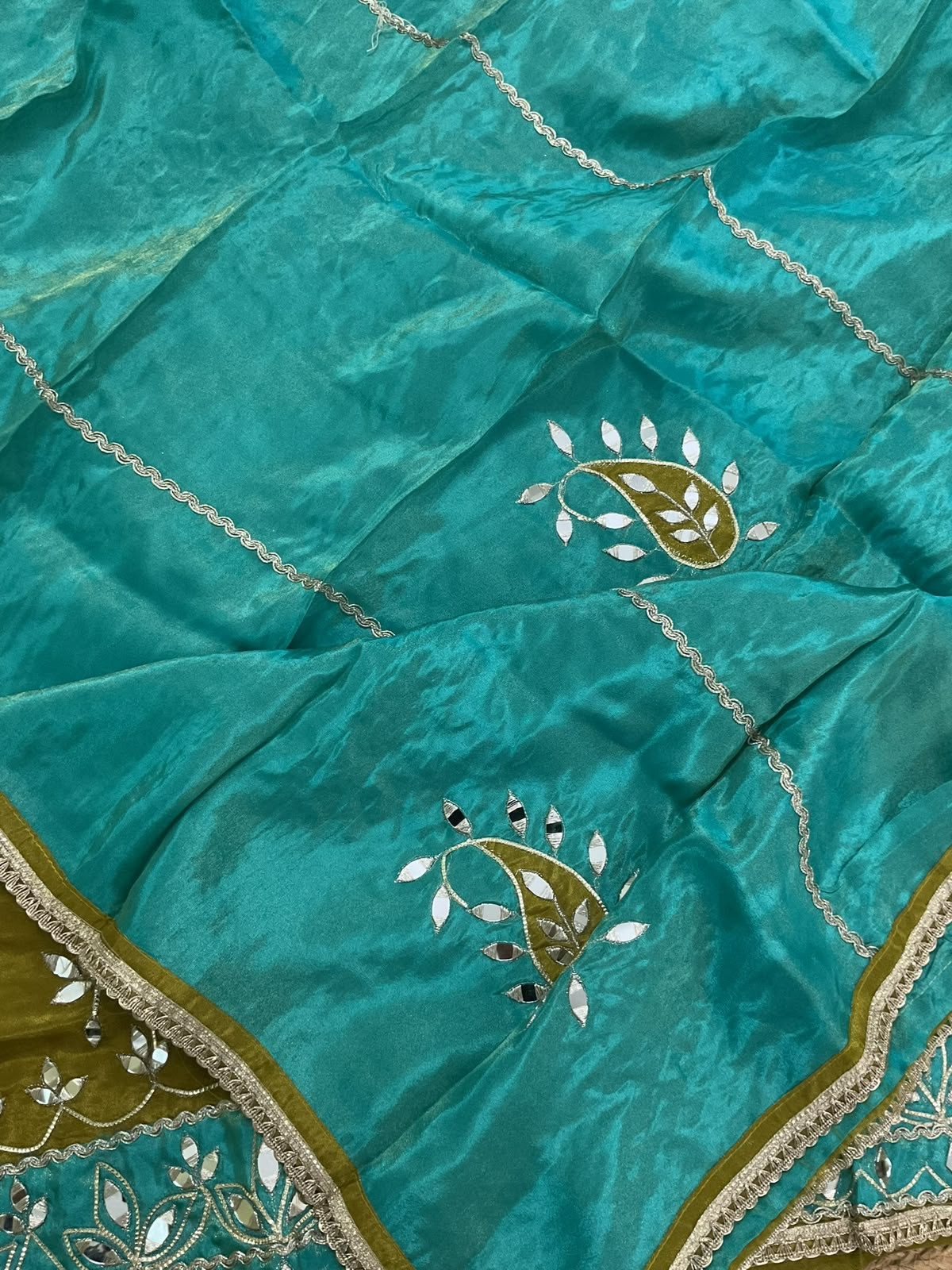 Soft Tissue Chanderi Embroidered Suit - Green