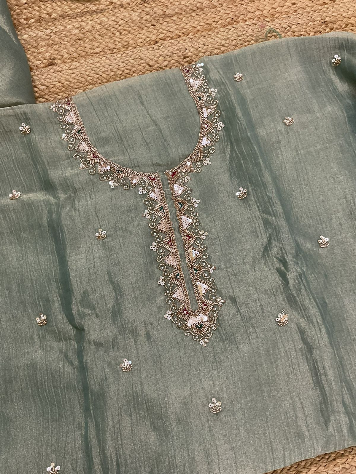 Soft Crushed Tissue Embroidered Suit - Green