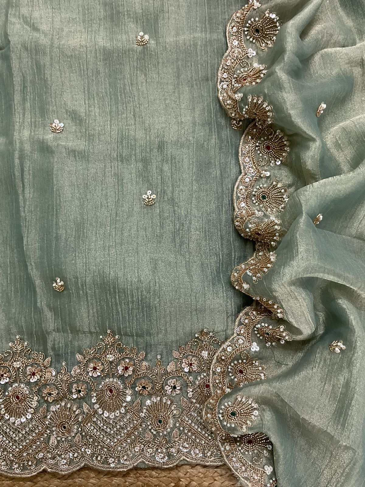 Soft Crushed Tissue Embroidered Suit - Green