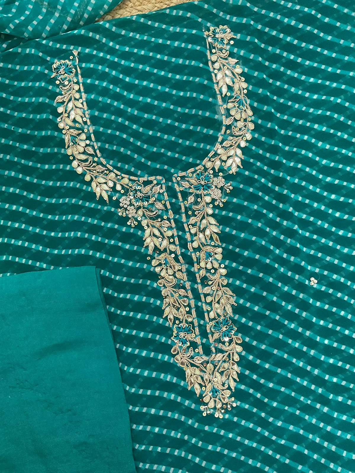 Soft Georgette Printed Embroidered Suit - Green