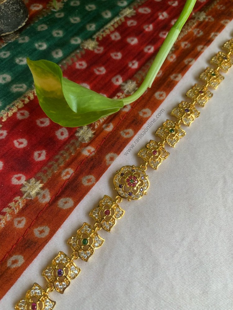Sheeshful Range of Stylish Kundan Sheeshful Chakkra Sheeshful and