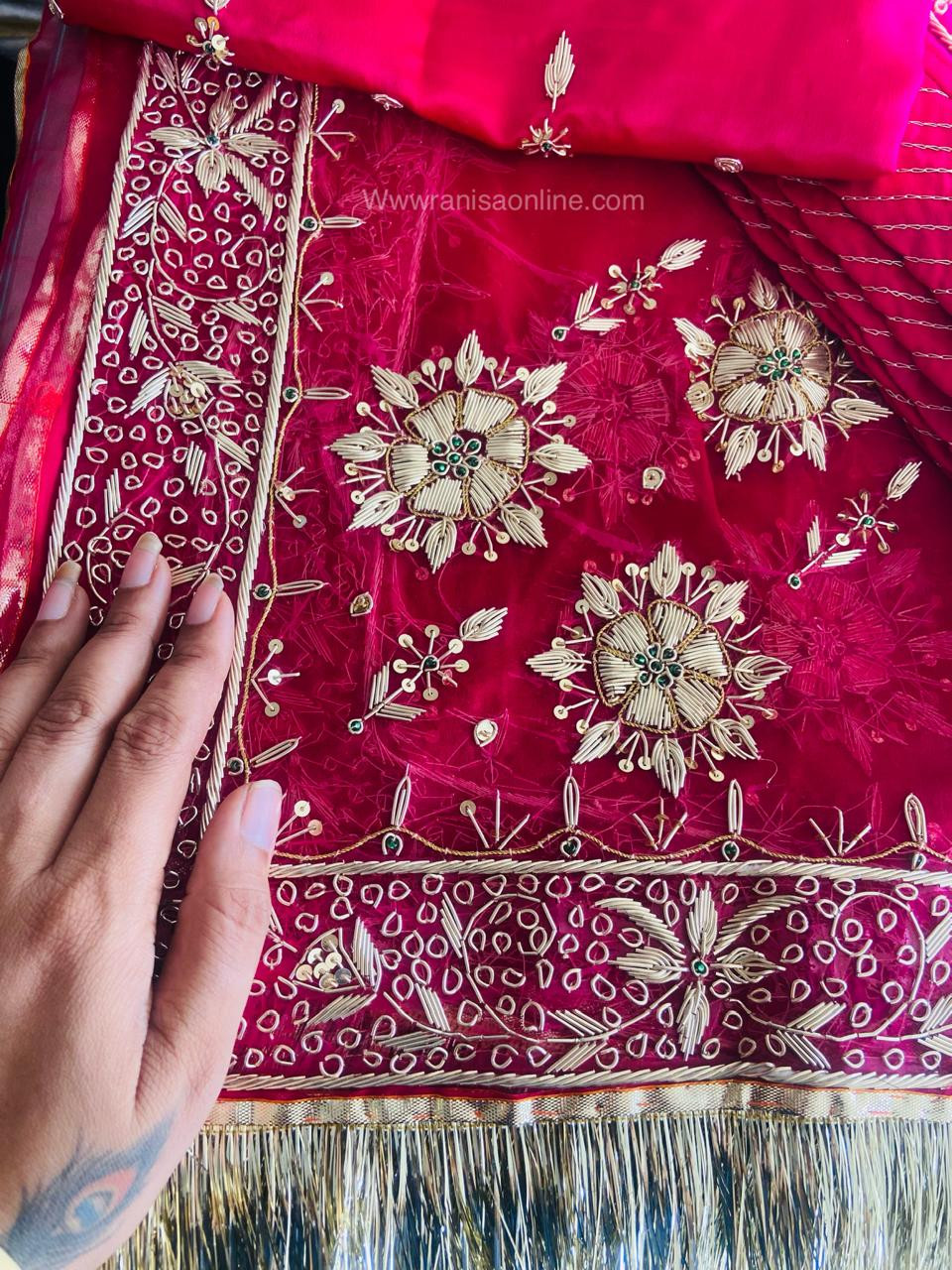 Raatrani poshak