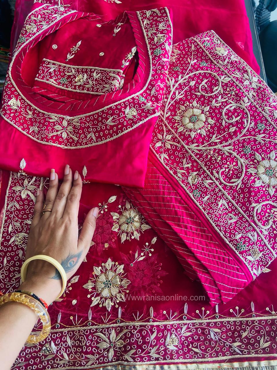 Raatrani poshak