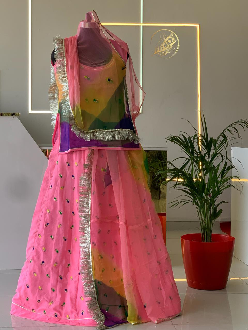 Rangbari poshak