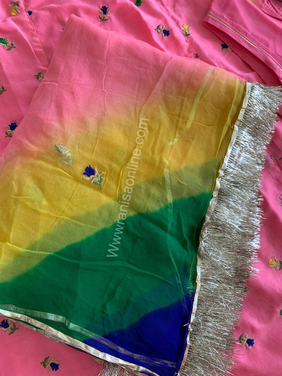 Rangbari poshak