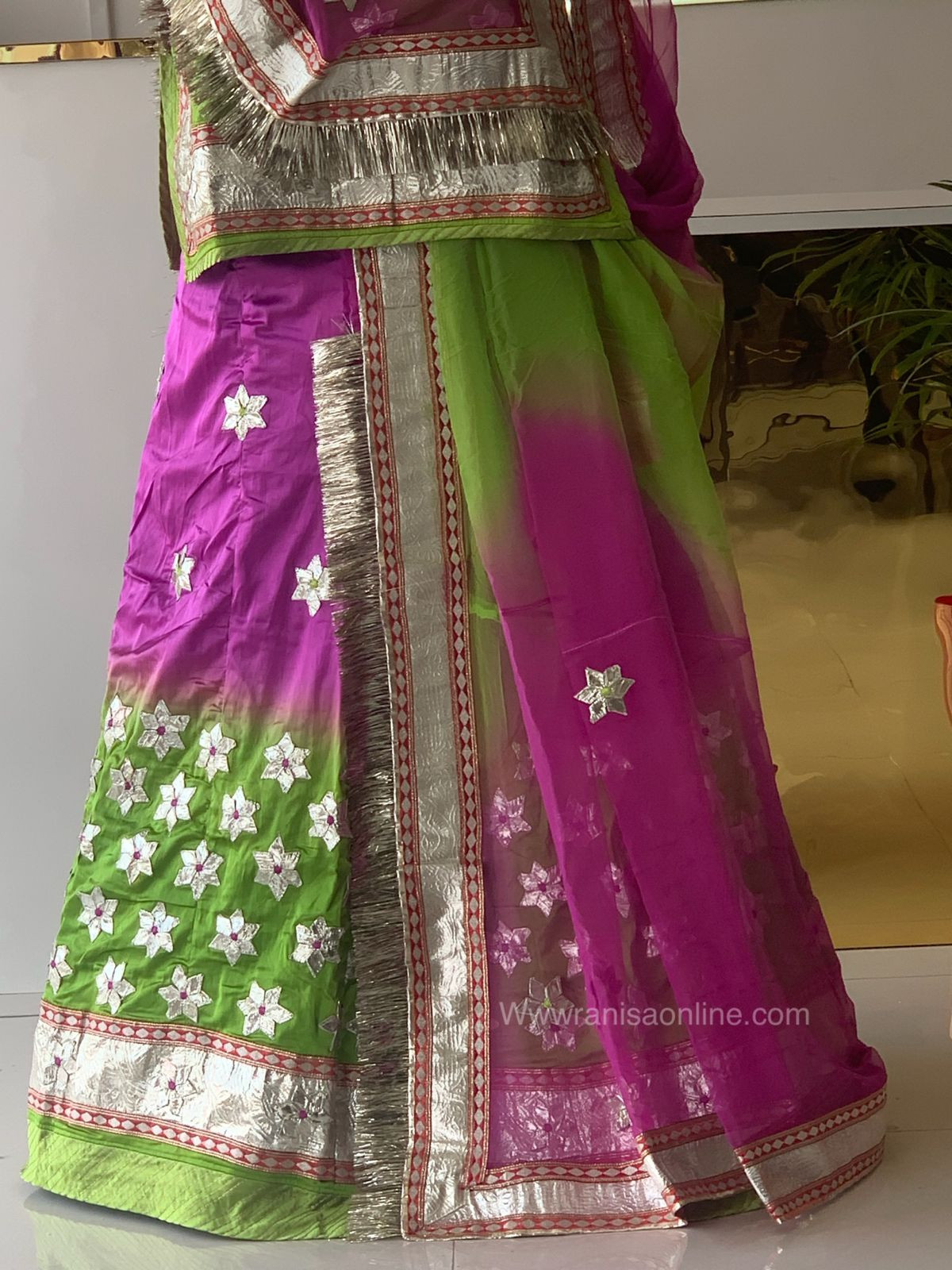 Fulpatti poshak