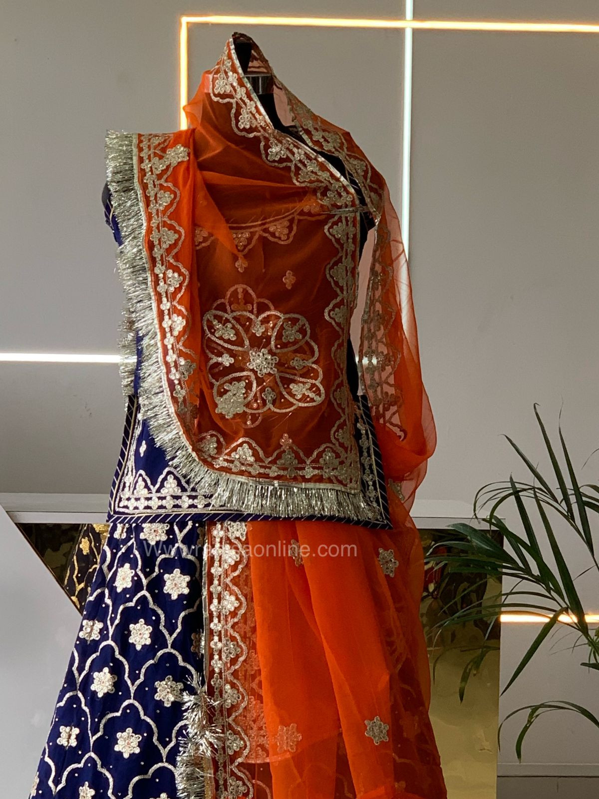 Rangbahar poshak