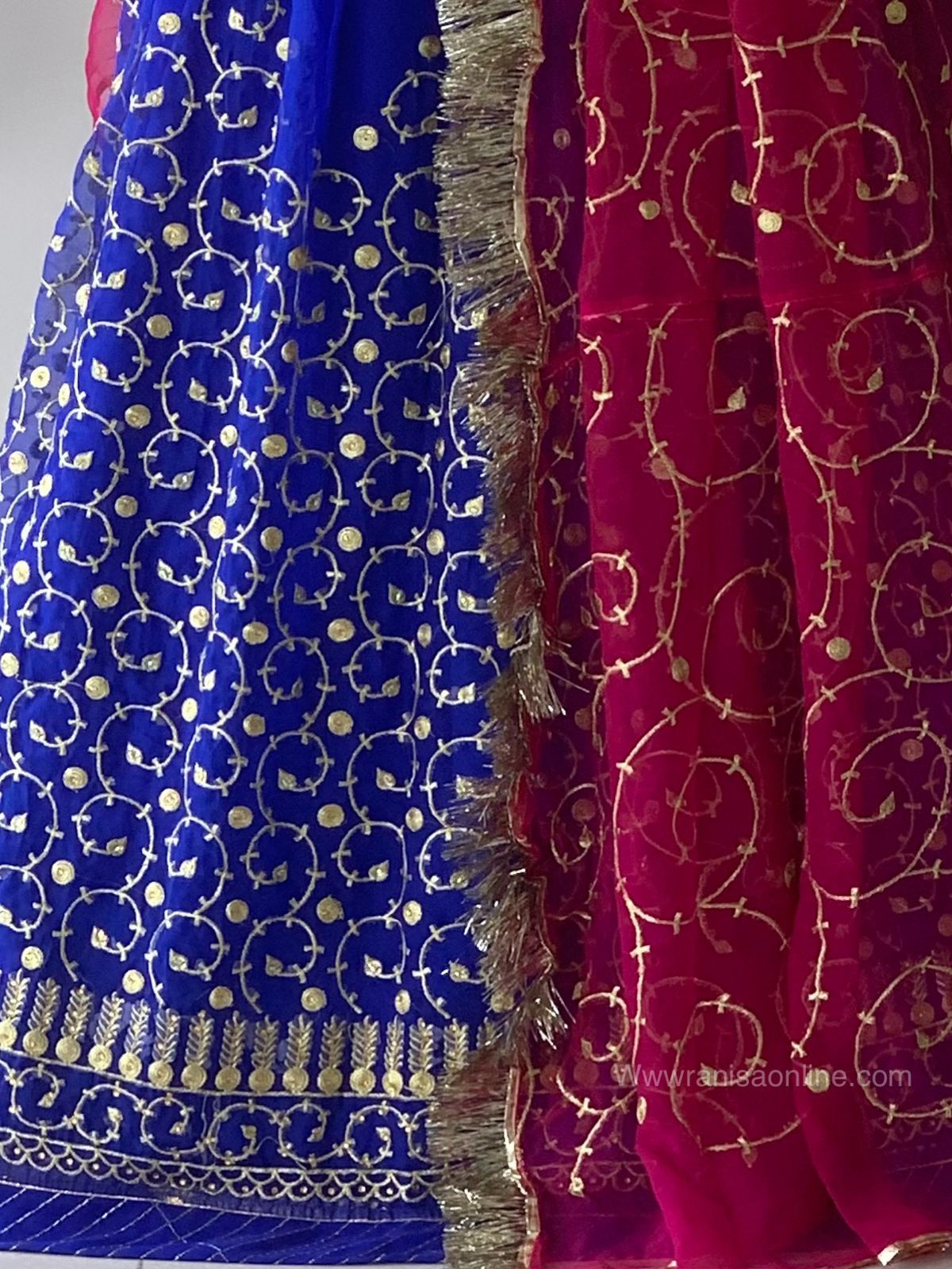 Aprajita poshak