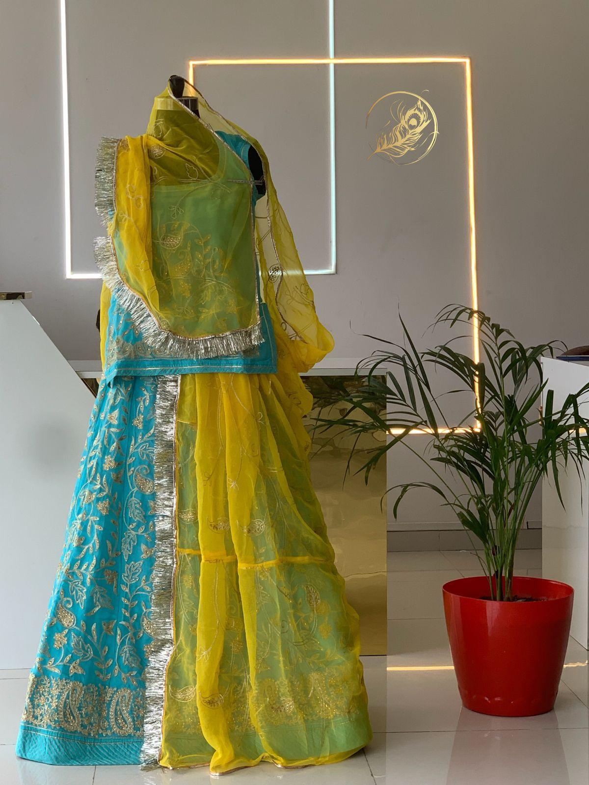 mandakini poshak